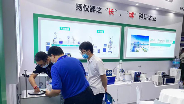 【展会现场】中国高等教育博览会郑州jnh官网工贸欢迎您！